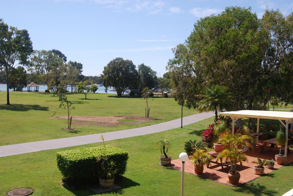 Regency Waterfront Noosa Aparthotel Noosaville Room photo